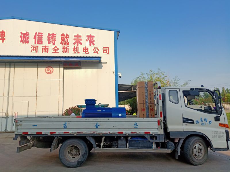 變頻電（diàn）機配變頻櫃發貨  